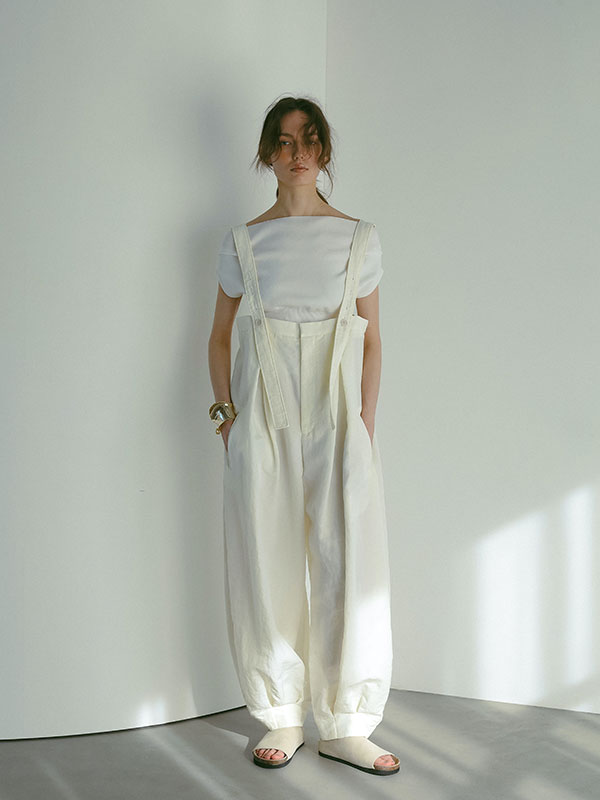 サスペンダーヘムタックカーブパンツ(S WHITE): ボトムス