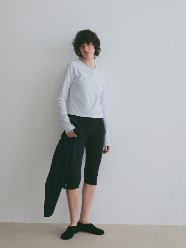 ホールガーメントニットバイカーパンツ