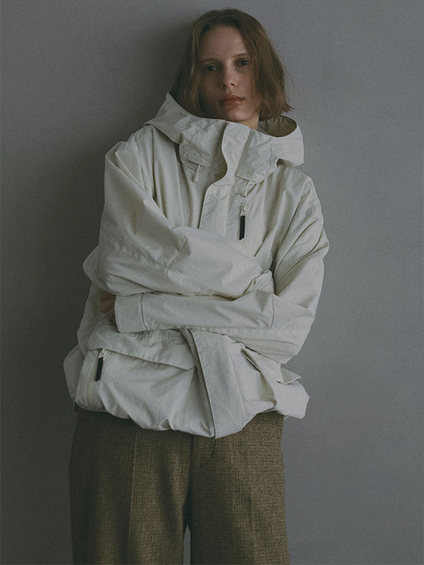 Marmot×ETRE TOKYO PERTEXマウンテンパーカー