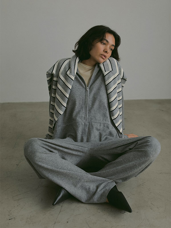 Vネックニットオールインワン(S BEIGE): ワンピース │ ETRE