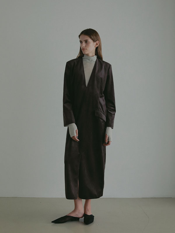 プランジングベロアワンピース