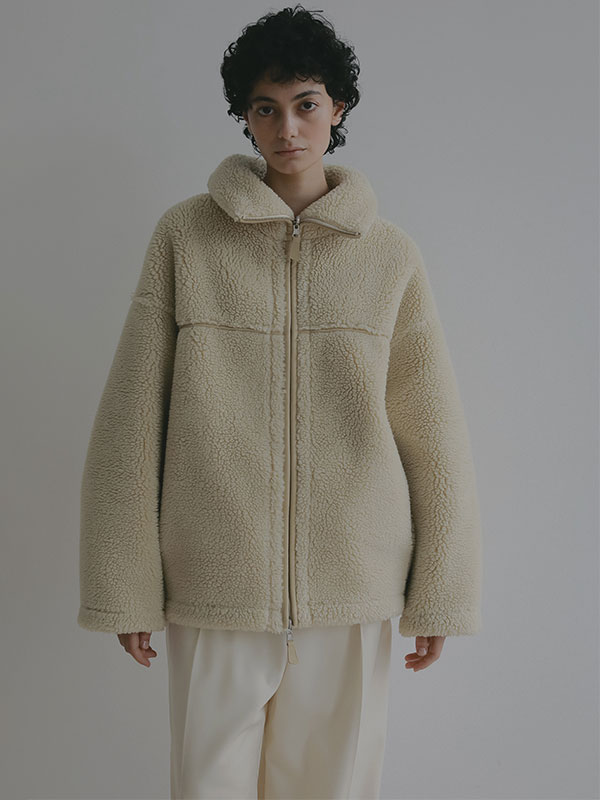 リバーシブルボアブルゾン