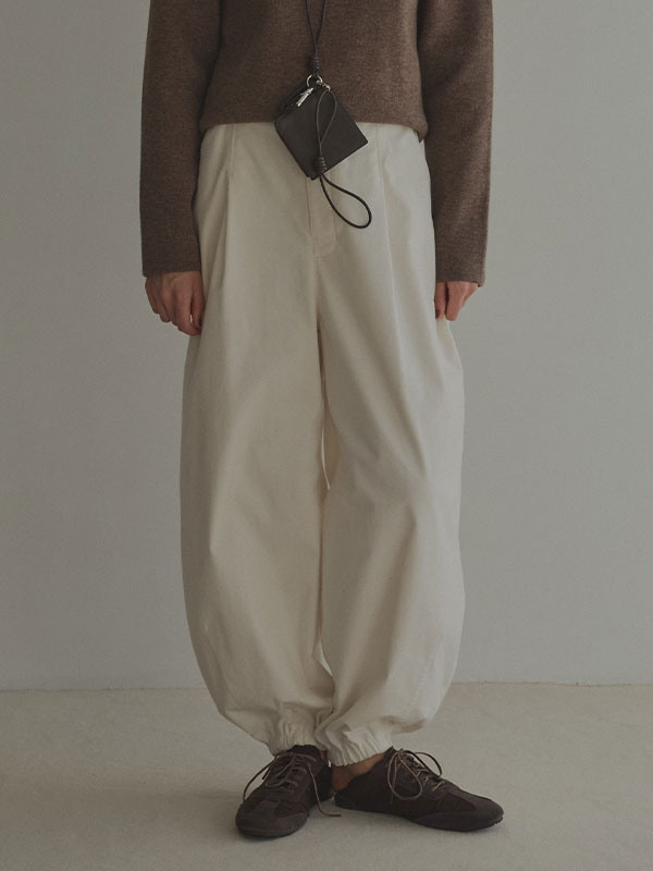 コーデュロイカーブジョガーパンツ