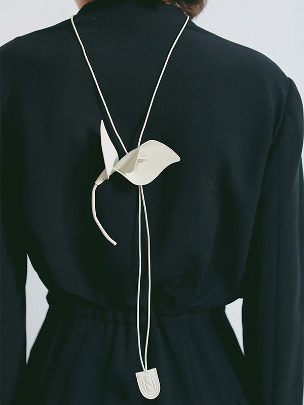 SANTEレザーコサージュ