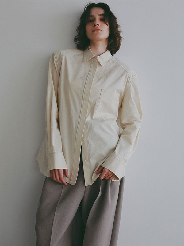 ボールドショルダーシャツ