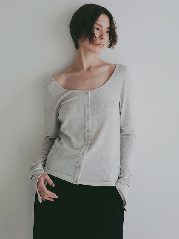 バトーネックカットプルオーバー