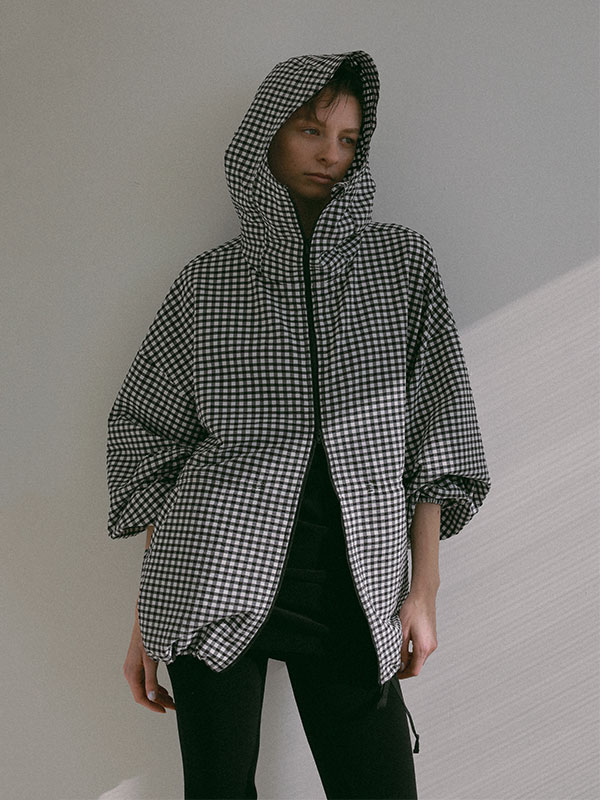 サッカーストレッチフードブルゾン