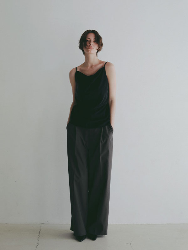 リネンライクエアリータックパンツ