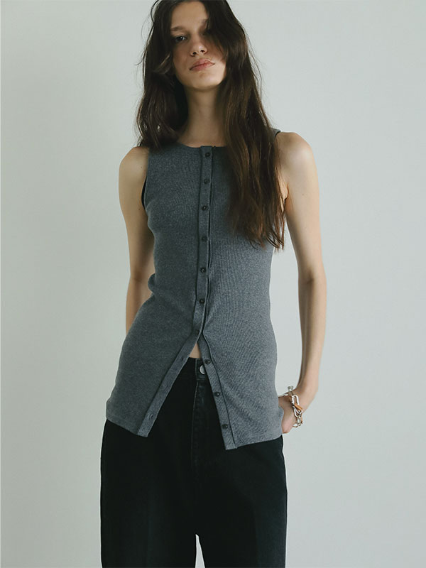 ダークネイビー スリーブレス ニットワンピース　her. etre tokyo ダークネイビー スリーブレス ニットワンピース her. etre tokyo