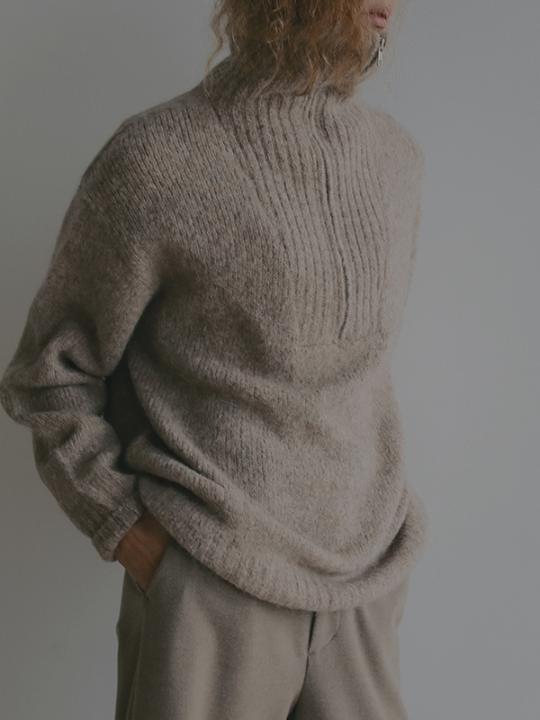 ハーフジップアルパカニットプルオーバー