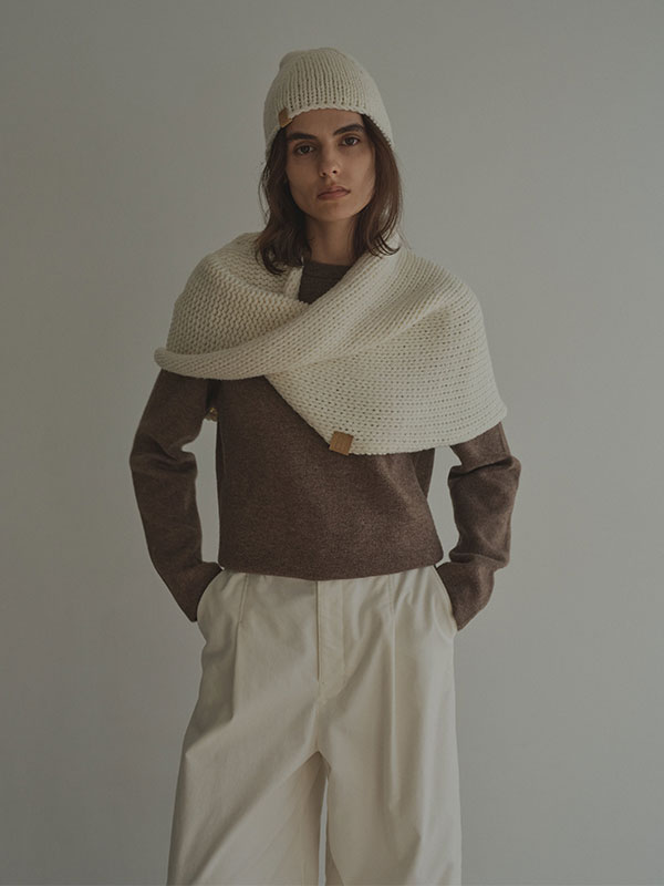 バルキーヤーンハンドニットスヌード