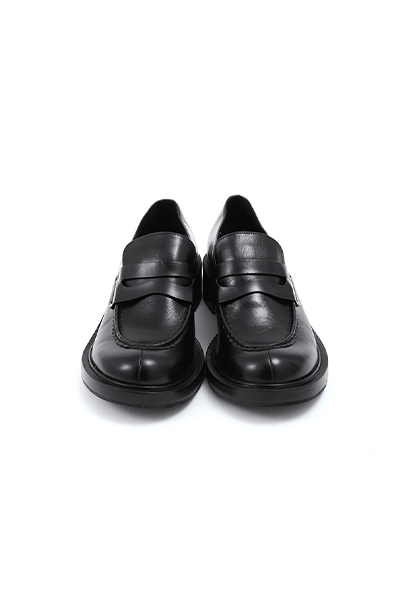 ボリュームソールコインローファー