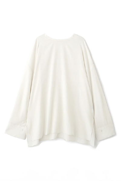 クルーネックオーバーサイズプルオーバー