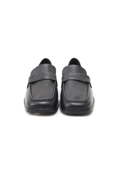 ソフトレザースクエアローファー